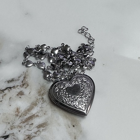 201 Stainless Steel Flower Embossed Heart Locket Pendant Necklaces FS-WG7690C-02-1
