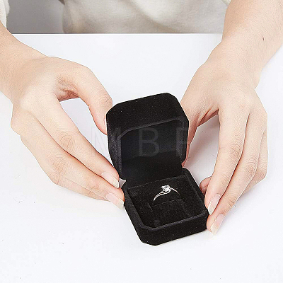 Square Velvet Ring Boxes LS-VBOX-WH0002-01C-1
