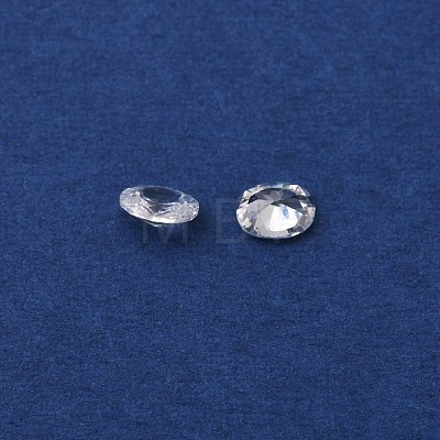 Oval-Shaped Cubic Zirconia Cabochons ZIRC-TAC0004-01A-1