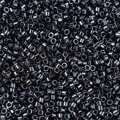 MIYUKI Delica Beads SEED-JP0008-DB0001-1