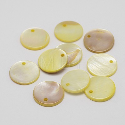 Dyed Natural Flat Round Shell Pendant SHEL-P003-04-1