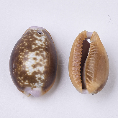 Natural Cowrie Shell Pendants SSHEL-N034-21-1