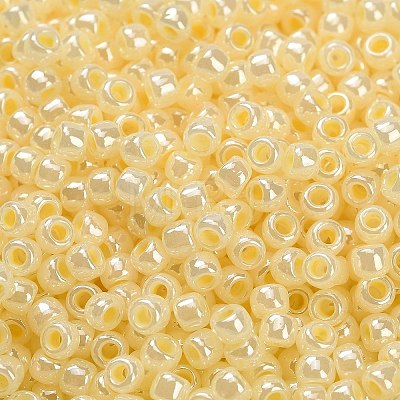 TOHO 8/0 Round Beads SEED-XTR08-0142-1