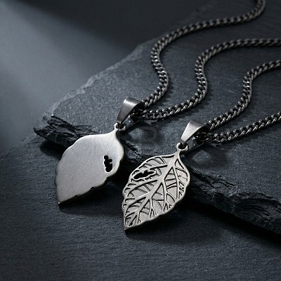 Vintage 304 Stainless Steel Embossed Leaf Pendant Necklaces for Men WGF3091-01-1