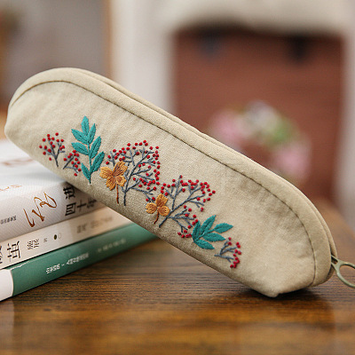 DIY Flower Pattern Pencil Case Embroidery Kit PW22112414915-1