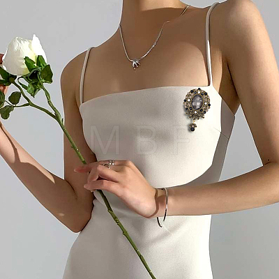 1Pc Teardrop Retro Alloy Rhinestone Brooches for Women JEWB-SP0001-17A-1