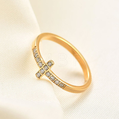 Cross Stainless Steel Micro Pave Clear Cubic Zirconia Finger Rings for Women FS-WG88B59-05-1